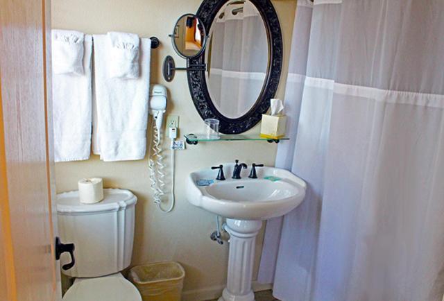 Silverton Inn & Suites מראה חיצוני תמונה