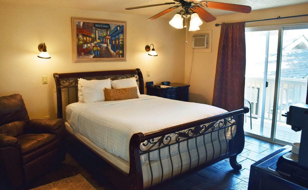 Silverton Inn & Suites מראה חיצוני תמונה