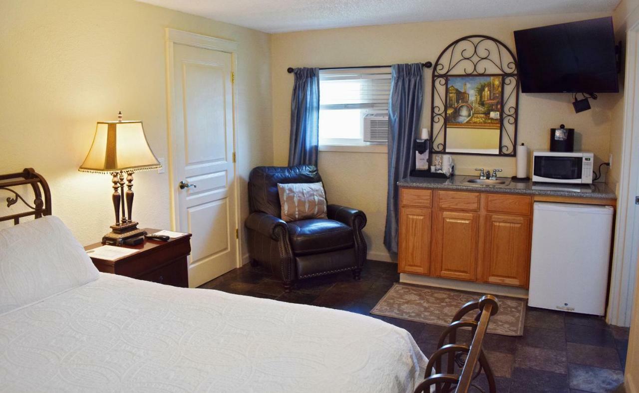Silverton Inn & Suites מראה חיצוני תמונה